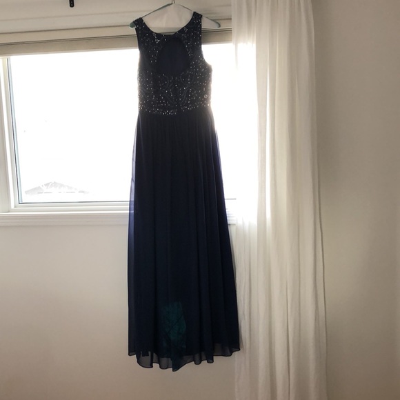 Decode gown size 8 - Picture 4 of 7